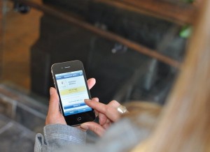 Checkin en Foursquare a través de un smartphone Checkin en Foursquare a través de un smartphone